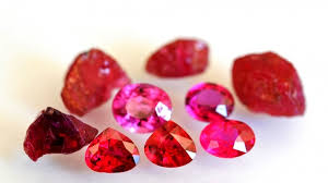 Ist es ein Pink Saphire oder ein Ruby? Safira rosa oder Rubi?