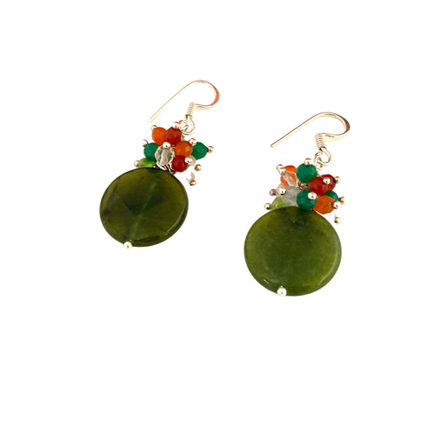 Pendientes de jade verde oscuro natural, pendientes colgantes de piedras preciosas con un grupo de pequeñas gemas naranjas, verdes y de cristal, minimalistas, regalos para ella