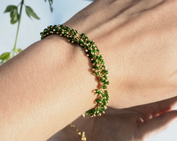 Minimalist emerald green and gold bracelet for women, gold dainty adjustable bracelet, women green bracelet, gifts for women, gold armband