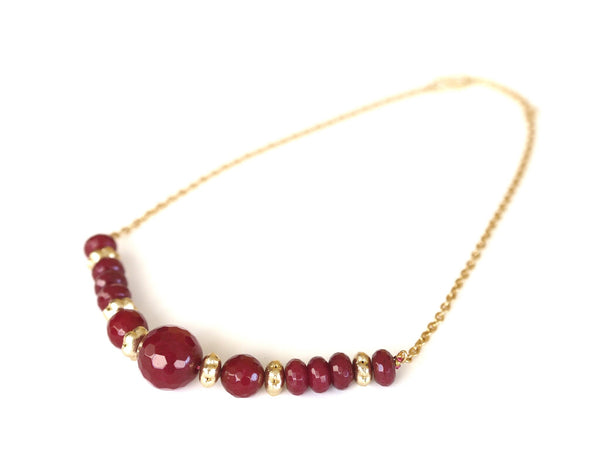 Ruby - colar de rubi e corrente dourada