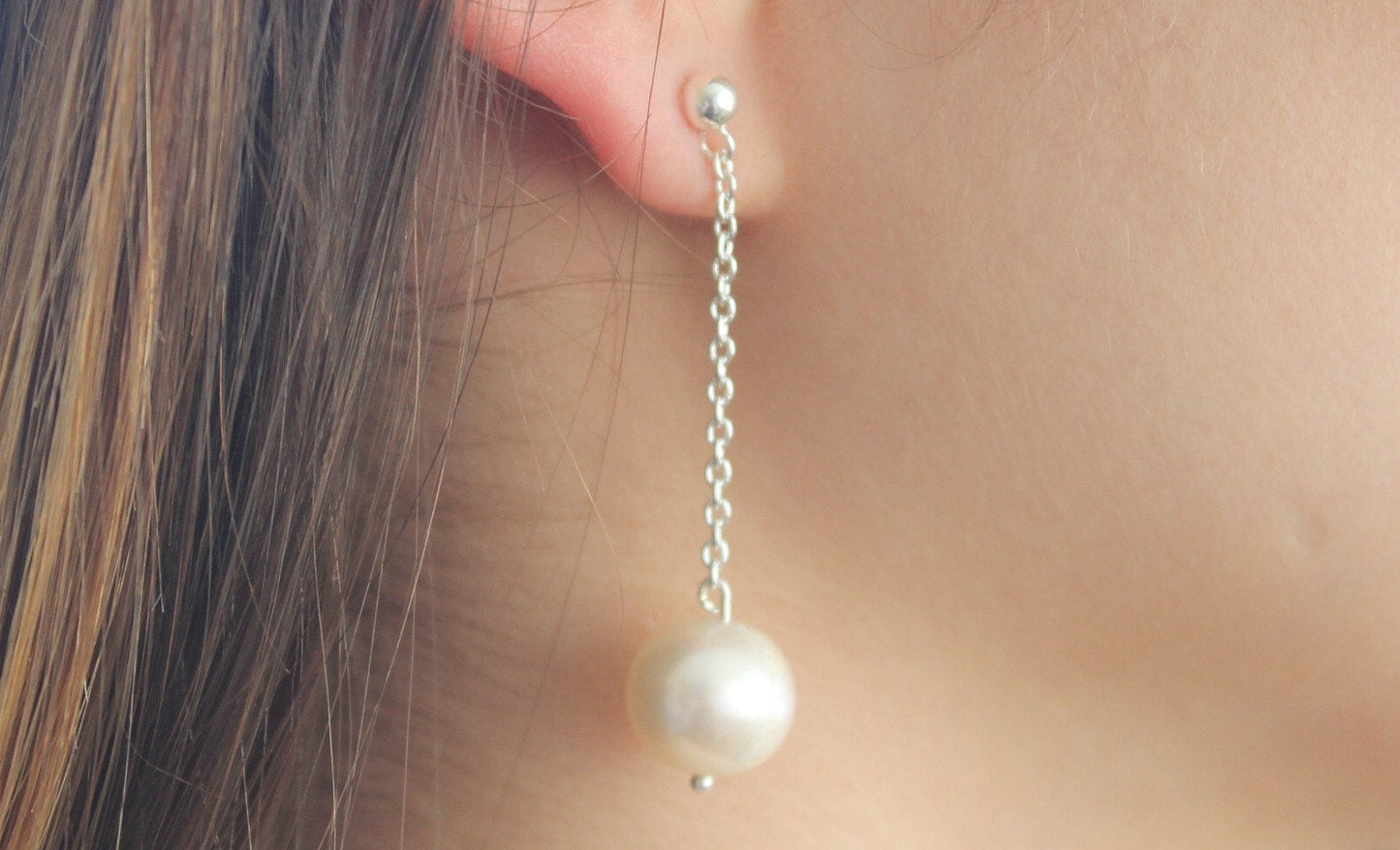 Pearl - Top pearl and sterling silver earrings