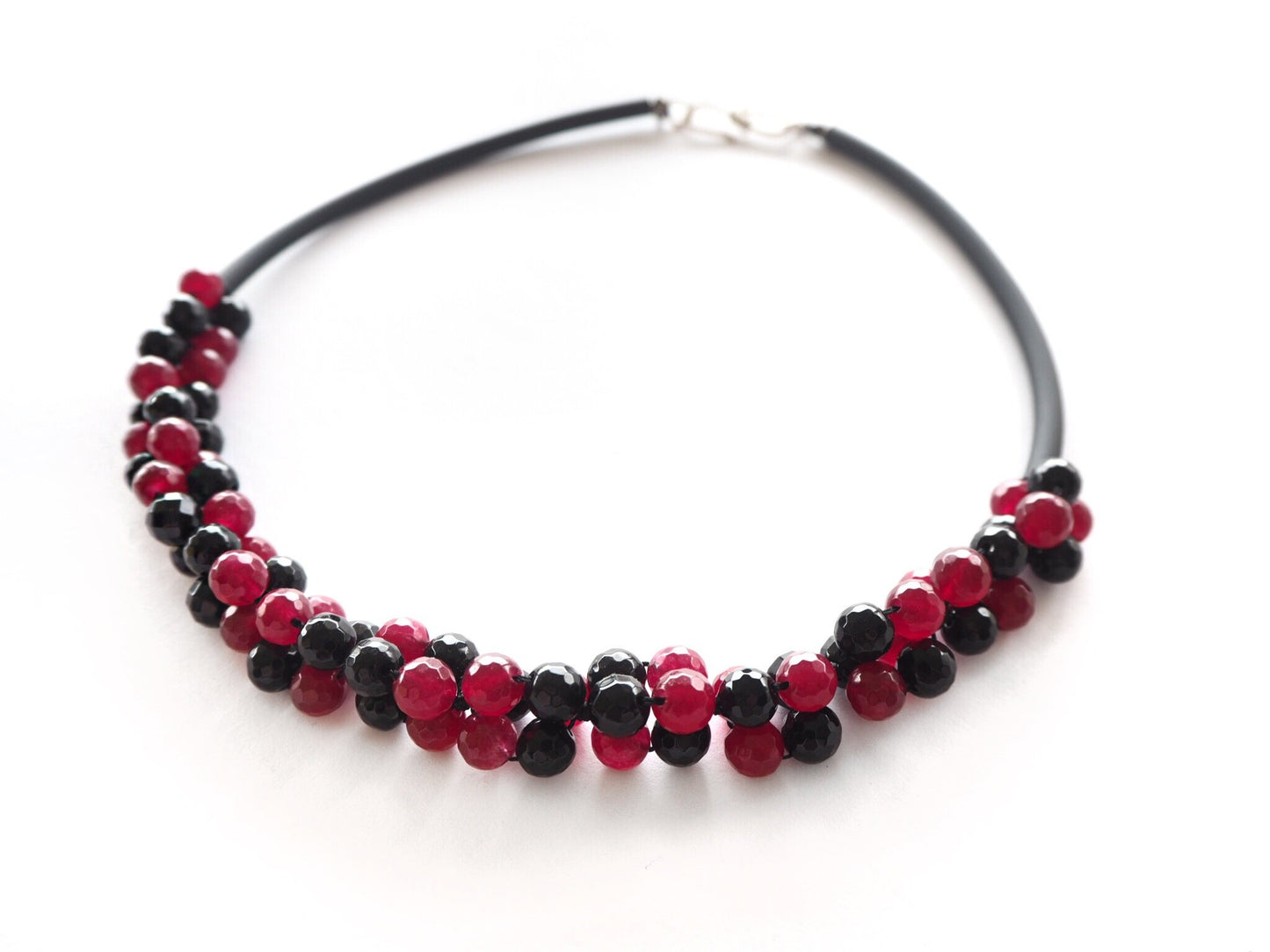 Ligne contemporaine - Collier onyx, agate bordeaux et caocho noir