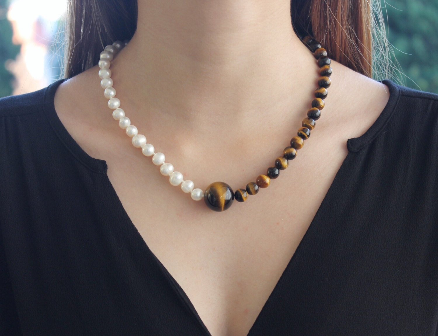 Pearl - Freshwater pearls and tiger eye quartz necklace and earrings set
